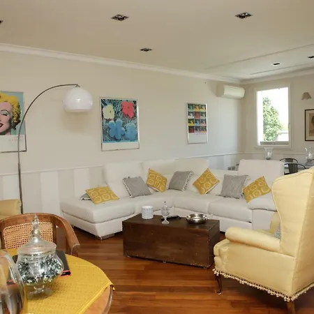 Penthouse In The Centre *