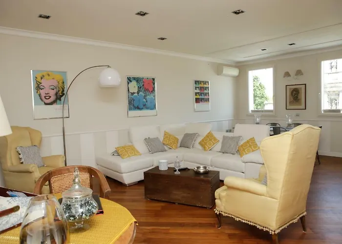 Penthouse In The Centre *