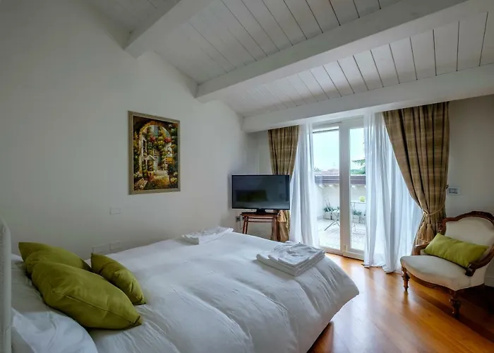 Penthouse In The Centre Apartamento Ravena