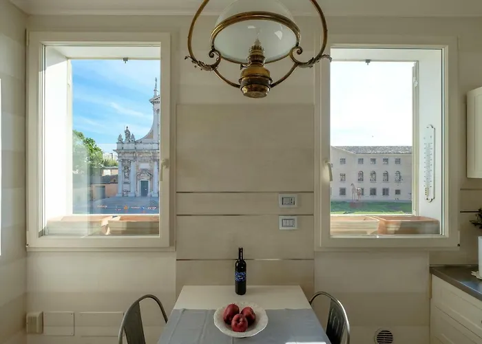 Penthouse In The Centre *