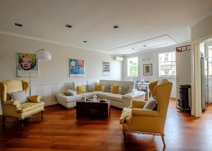 Penthouse In The Centre Apartament Rawenna